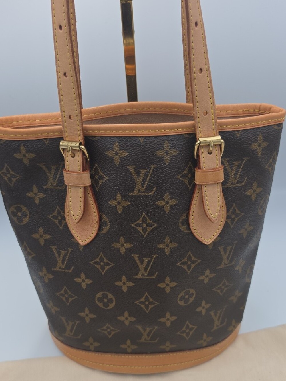 Louis Vuitton Brown Signiture Mono Canvas Petite Shoulder Bucket Bag (EUC)COA✨️ - Picture 3 of 16